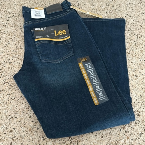 Lee Regular Fit Straight Leg Jeans - Picture 1 of 6